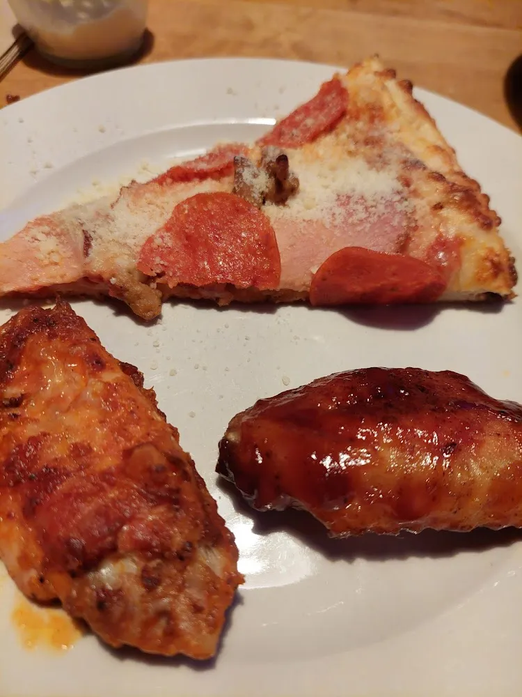 Buffalo & BBQ Wings with John Candy